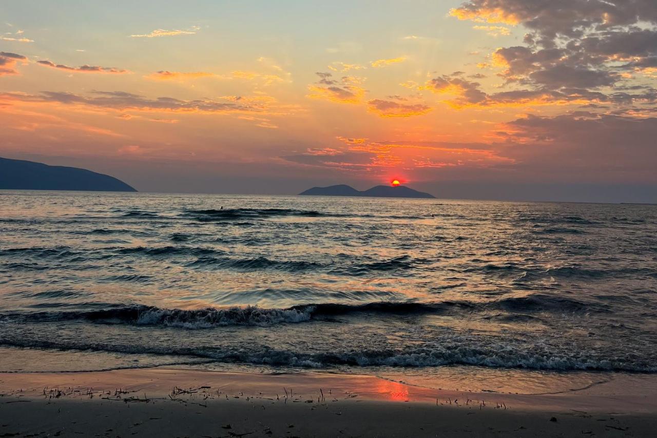 Sealavita, Modern 2 Bedroom Apartment Sea & Sunset View Vlorë Extérieur photo