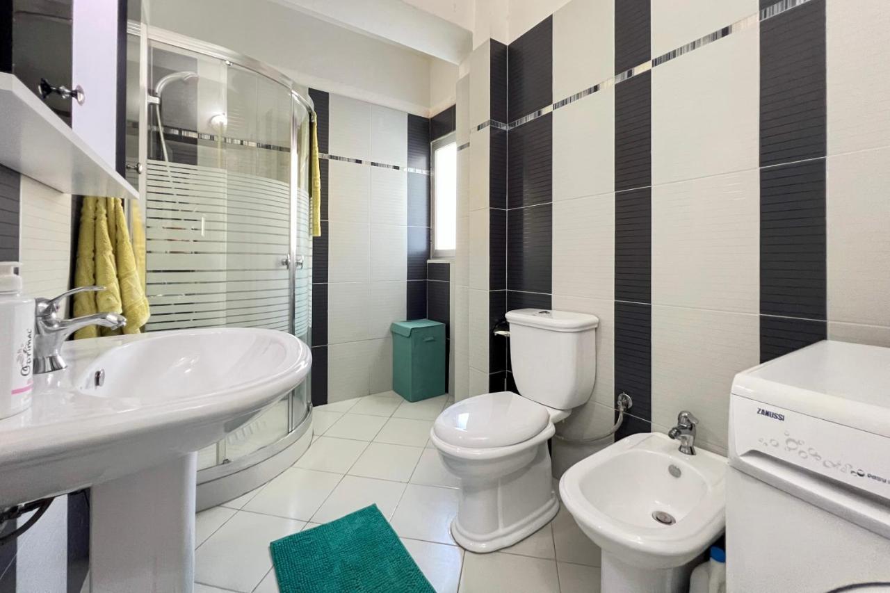 Sealavita, Modern 2 Bedroom Apartment Sea & Sunset View Vlorë Extérieur photo